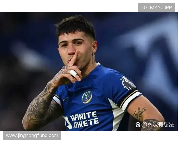 切尔西更衣室风波再起斯特林与恩佐训练场冲突引发关注